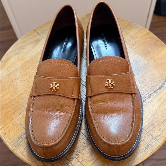 Tory Burch Classic Loafer Size 9 - Picture 2 of 11